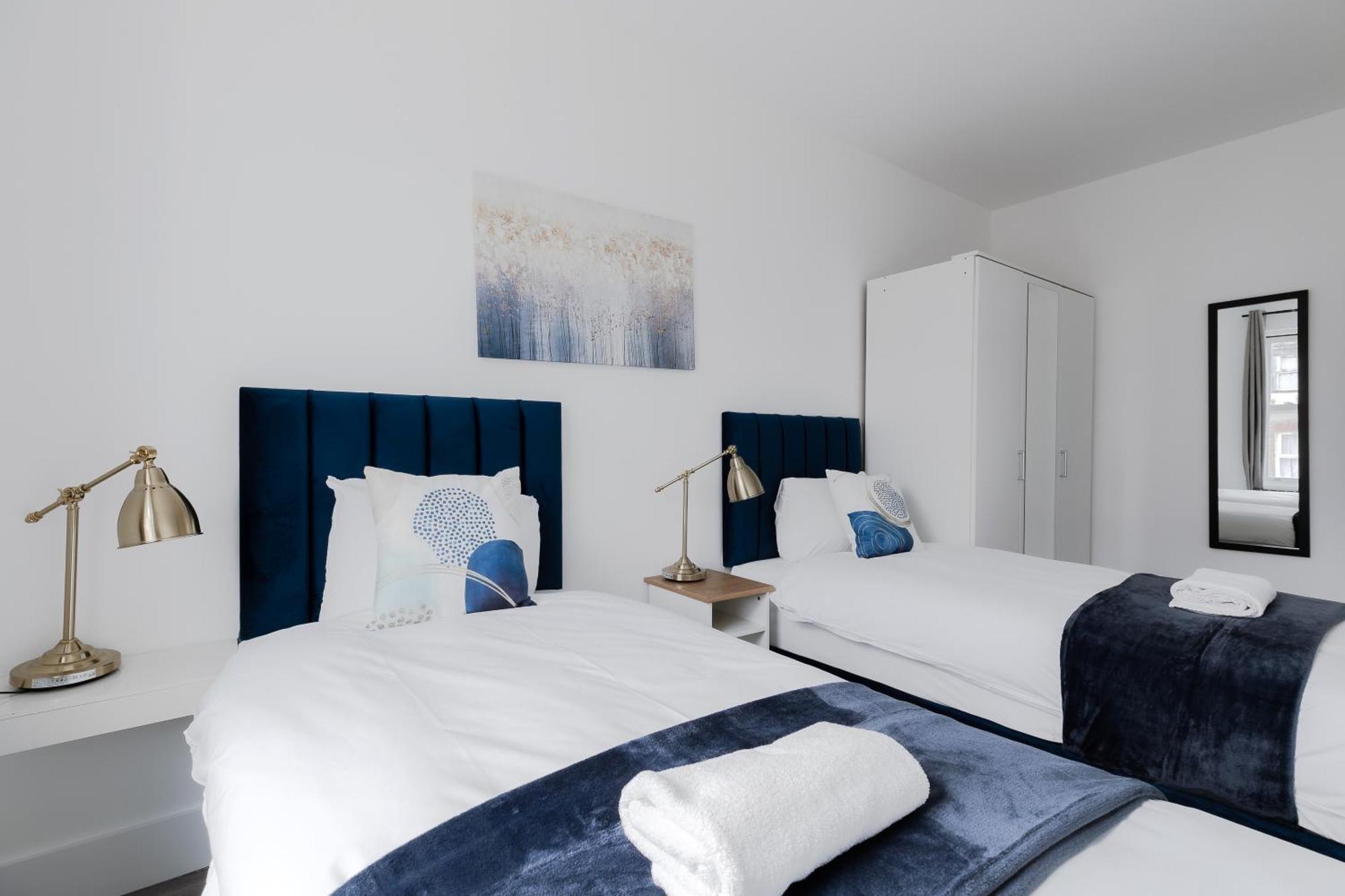 Wonderful Apartments Near Portobello Road ลอนดอน ภายนอก รูปภาพ