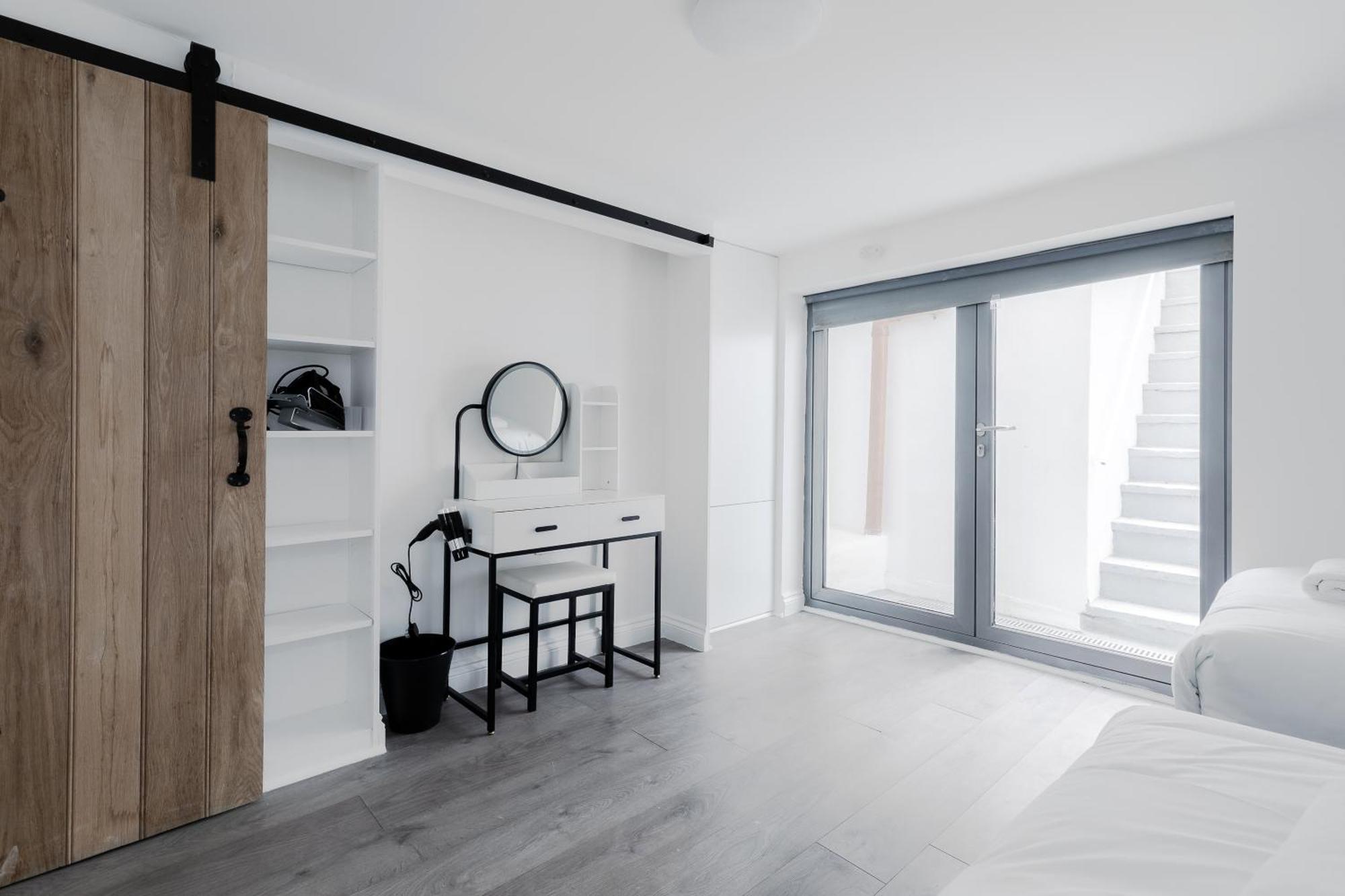 Wonderful Apartments Near Portobello Road ลอนดอน ภายนอก รูปภาพ